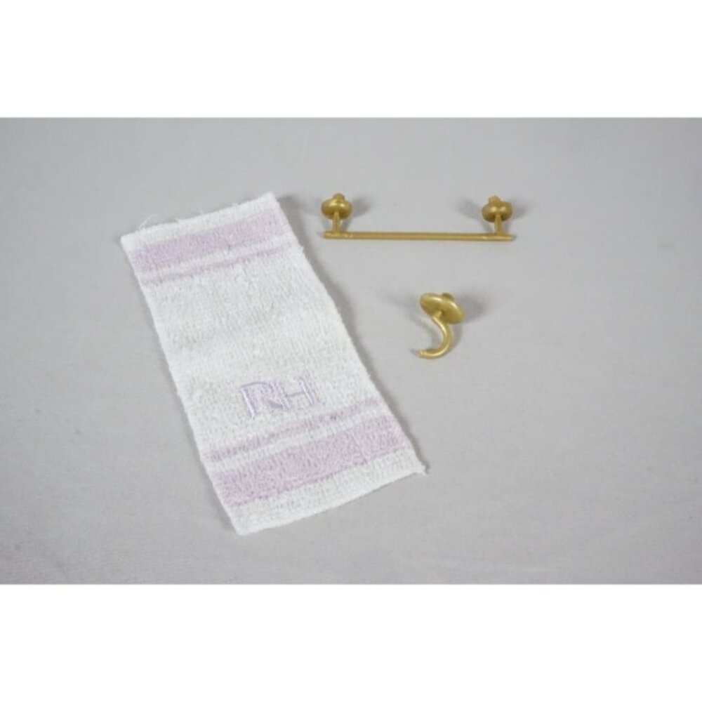 Rainbow High Dollhouse Towel Bar and Hook with Towel Replacement Part
